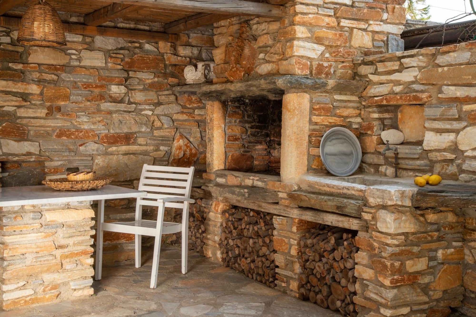 K Homes-Family Stone Suite Tínos Kültér fotó
